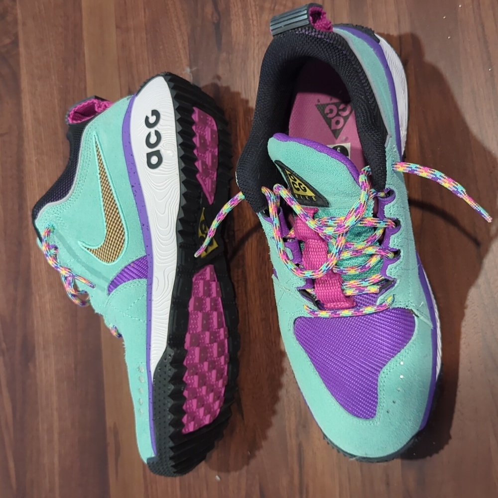 Nike ACG Dog Mountain sneakers